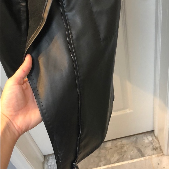 Faux leather blazer - Picture 2 of 3